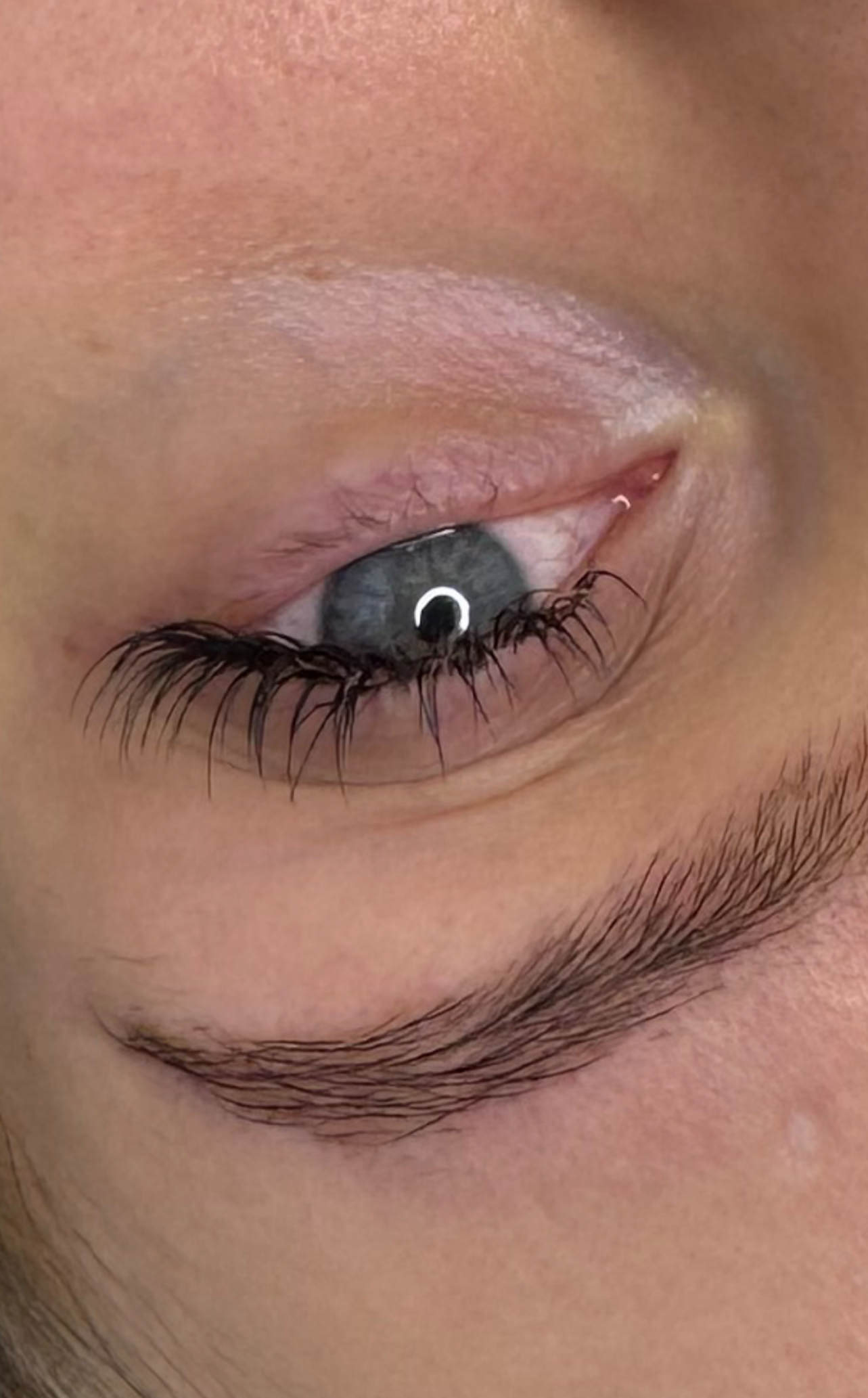 Klasikinių blakstienų korekcija