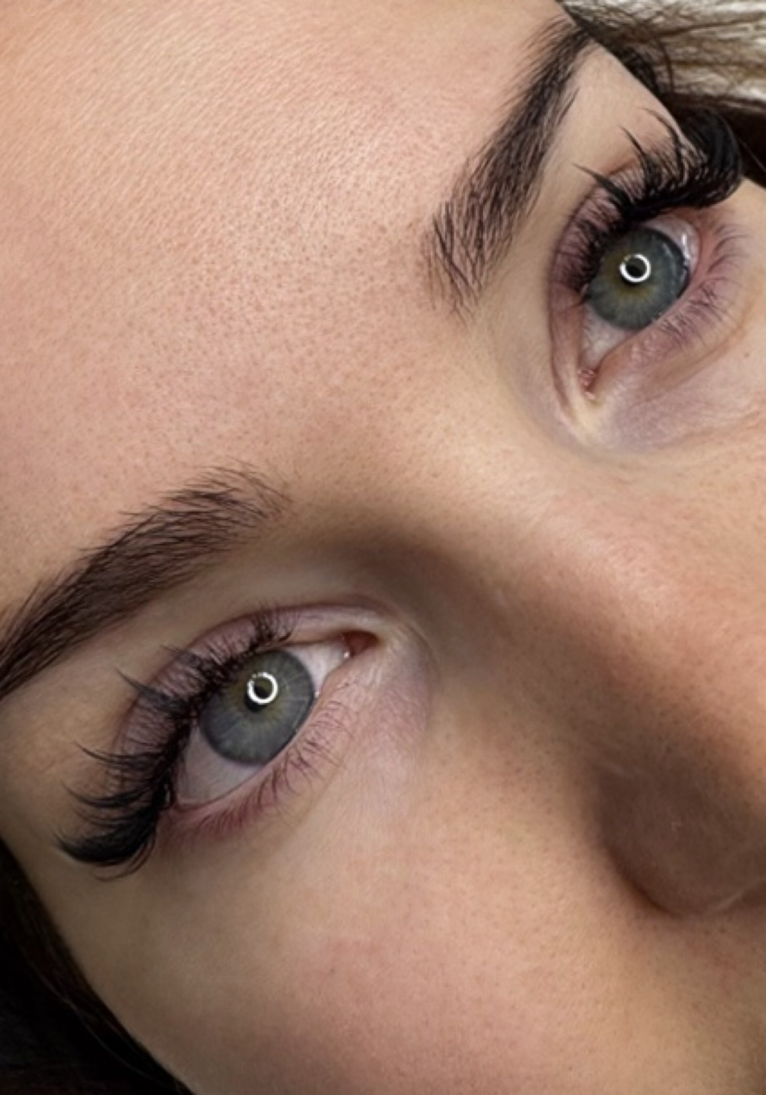 Stilizuotas blakstienų priauginimas