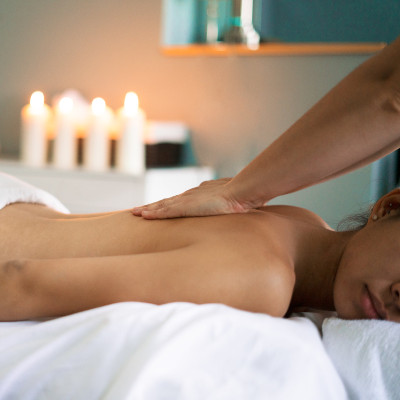 Nugaros atpalaiduojantis masažas